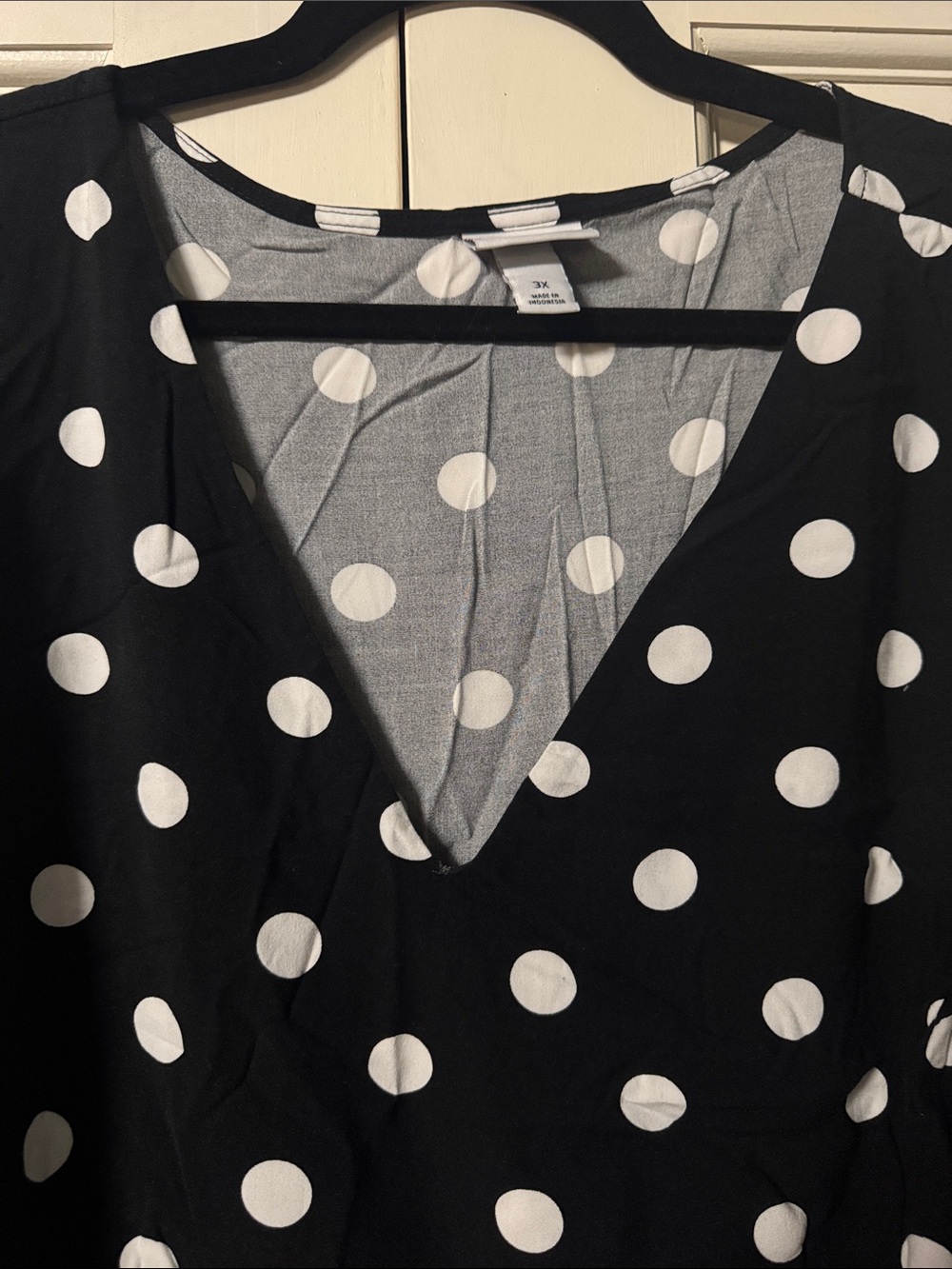 Ava & Viv Black & White Polka Dot V-Neck Dress - Picture 4 of 4
